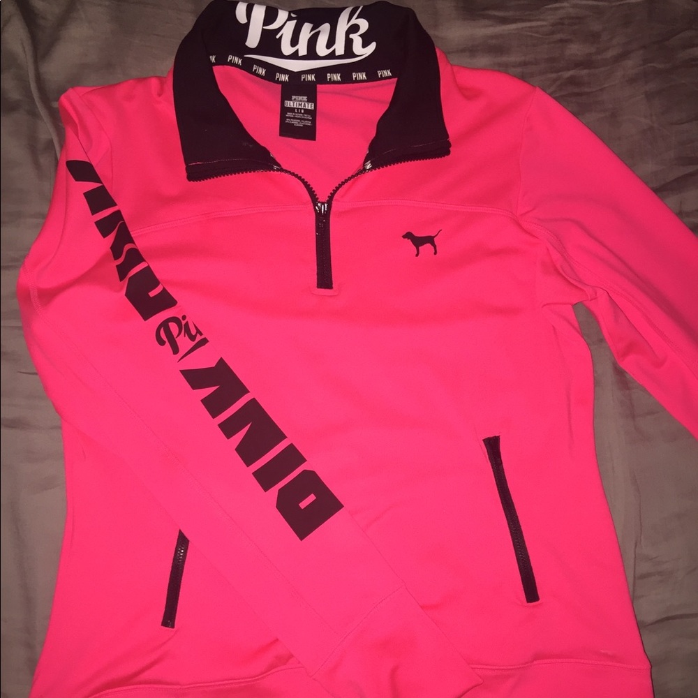 VS PINK athletic top!